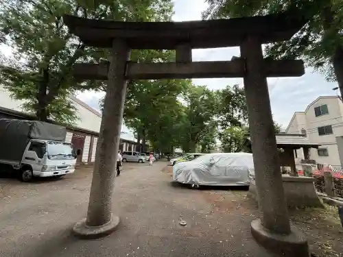 平塚神社の{uncategorized: "未分類", other: "その他", undefined: "問題あり", building: "その他建物", grave: "お墓", sacred_gate: "鳥居", guardian: "狛犬", statue: "像", buddha: "仏像", history: "歴史", nature: "自然", garden: "庭園", animal: "動物", pagoda: "塔", temizu: "手水舎", mountain_gate: "山門・神門", sanctuary: "本殿・本堂", subordinate: "末社・摂社", art: "芸術", scenery: "景色", jizo: "地蔵", ema: "絵馬", goshuin: "御朱印", omikuji: "おみくじ", items: "授与品その他", amulet: "お守り", goshuincho: "御朱印帳", eats: "食事", festival: "お祭り", votive_dance: "神楽", shichigosan: "七五三参", wedding: "結婚式", experience: "体験その他", initially: "初詣", around: "周辺", anti_infection: "感染症対策"}