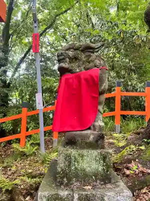 伏見稲荷大社一ノ峰(上之社神蹟•末廣大神)の{uncategorized: "未分類", other: "その他", undefined: "問題あり", building: "その他建物", grave: "お墓", sacred_gate: "鳥居", guardian: "狛犬", statue: "像", buddha: "仏像", history: "歴史", nature: "自然", garden: "庭園", animal: "動物", pagoda: "塔", temizu: "手水舎", mountain_gate: "山門・神門", sanctuary: "本殿・本堂", subordinate: "末社・摂社", art: "芸術", scenery: "景色", jizo: "地蔵", ema: "絵馬", goshuin: "御朱印", omikuji: "おみくじ", items: "授与品その他", amulet: "お守り", goshuincho: "御朱印帳", eats: "食事", festival: "お祭り", votive_dance: "神楽", shichigosan: "七五三参", wedding: "結婚式", experience: "体験その他", initially: "初詣", around: "周辺", anti_infection: "感染症対策"}