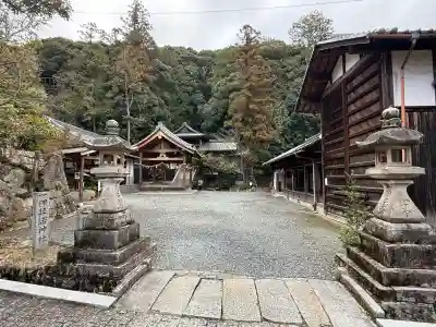 伊弉諾神社の{uncategorized: "未分類", other: "その他", undefined: "問題あり", building: "その他建物", grave: "お墓", sacred_gate: "鳥居", guardian: "狛犬", statue: "像", buddha: "仏像", history: "歴史", nature: "自然", garden: "庭園", animal: "動物", pagoda: "塔", temizu: "手水舎", mountain_gate: "山門・神門", sanctuary: "本殿・本堂", subordinate: "末社・摂社", art: "芸術", scenery: "景色", jizo: "地蔵", ema: "絵馬", goshuin: "御朱印", omikuji: "おみくじ", items: "授与品その他", amulet: "お守り", goshuincho: "御朱印帳", eats: "食事", festival: "お祭り", votive_dance: "神楽", shichigosan: "七五三参", wedding: "結婚式", experience: "体験その他", initially: "初詣", around: "周辺", anti_infection: "感染症対策"}