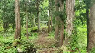 大日寺跡湯殿山神社(山形県)