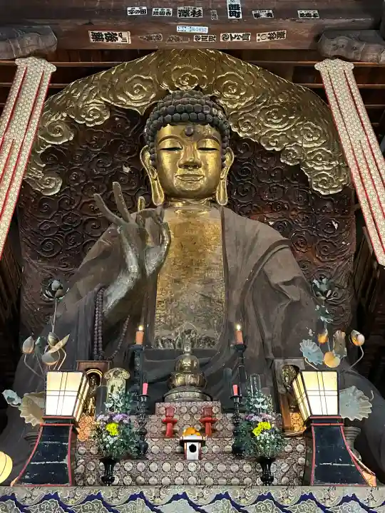 金鳳山 正法寺の{uncategorized: "未分類", other: "その他", undefined: "問題あり", building: "その他建物", grave: "お墓", sacred_gate: "鳥居", guardian: "狛犬", statue: "像", buddha: "仏像", history: "歴史", nature: "自然", garden: "庭園", animal: "動物", pagoda: "塔", temizu: "手水舎", mountain_gate: "山門・神門", sanctuary: "本殿・本堂", subordinate: "末社・摂社", art: "芸術", scenery: "景色", jizo: "地蔵", ema: "絵馬", goshuin: "御朱印", omikuji: "おみくじ", items: "授与品その他", amulet: "お守り", goshuincho: "御朱印帳", eats: "食事", festival: "お祭り", votive_dance: "神楽", shichigosan: "七五三参", wedding: "結婚式", experience: "体験その他", initially: "初詣", around: "周辺", anti_infection: "感染症対策"}