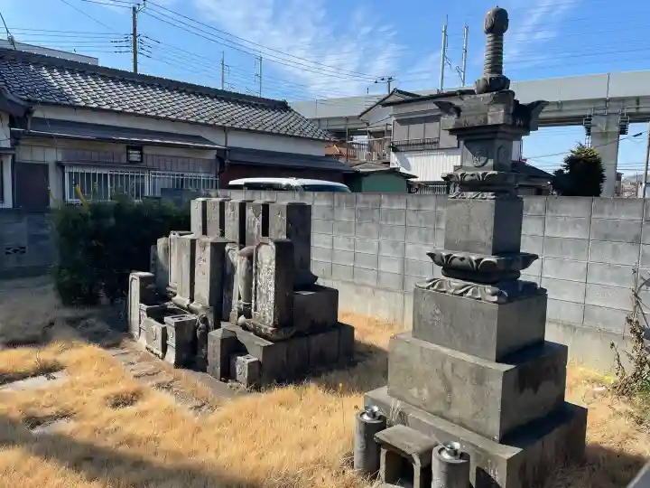 済興寺の{uncategorized: "未分類", other: "その他", undefined: "問題あり", building: "その他建物", grave: "お墓", sacred_gate: "鳥居", guardian: "狛犬", statue: "像", buddha: "仏像", history: "歴史", nature: "自然", garden: "庭園", animal: "動物", pagoda: "塔", temizu: "手水舎", mountain_gate: "山門・神門", sanctuary: "本殿・本堂", subordinate: "末社・摂社", art: "芸術", scenery: "景色", jizo: "地蔵", ema: "絵馬", goshuin: "御朱印", omikuji: "おみくじ", items: "授与品その他", amulet: "お守り", goshuincho: "御朱印帳", eats: "食事", festival: "お祭り", votive_dance: "神楽", shichigosan: "七五三参", wedding: "結婚式", experience: "体験その他", initially: "初詣", around: "周辺", anti_infection: "感染症対策"}