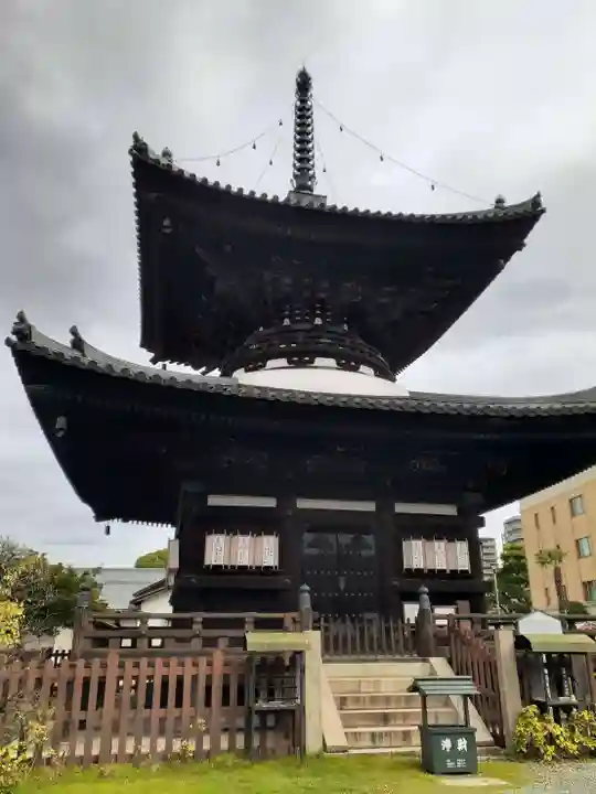 愛染堂勝鬘院の塔