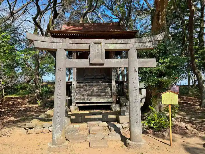篠山神社の末社・摂社