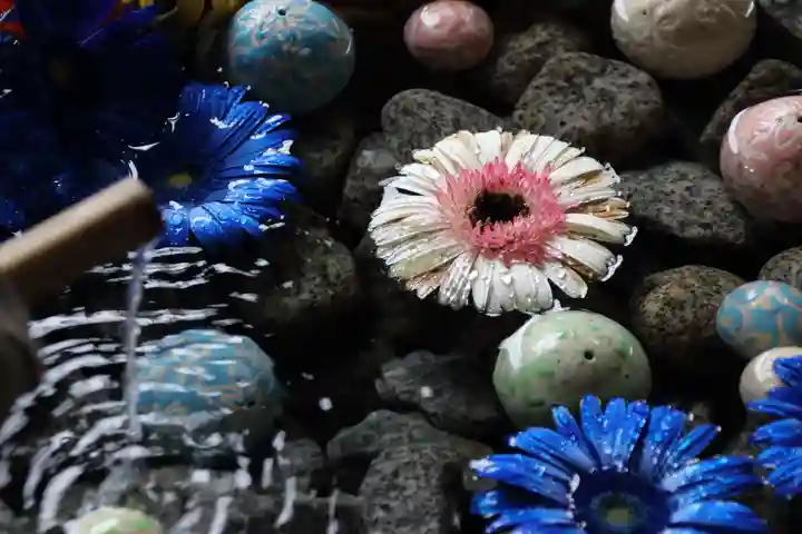 滑川神社 - 仕事と子どもの守り神の手水舎