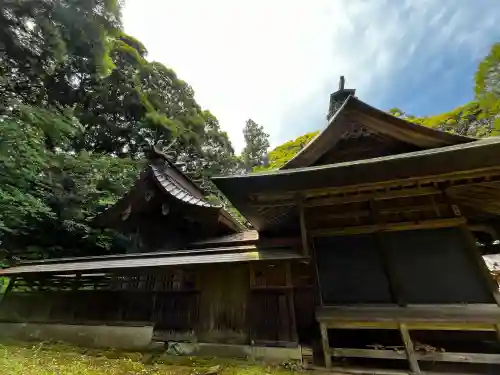 戸田神社の{uncategorized: "未分類", other: "その他", undefined: "問題あり", building: "その他建物", grave: "お墓", sacred_gate: "鳥居", guardian: "狛犬", statue: "像", buddha: "仏像", history: "歴史", nature: "自然", garden: "庭園", animal: "動物", pagoda: "塔", temizu: "手水舎", mountain_gate: "山門・神門", sanctuary: "本殿・本堂", subordinate: "末社・摂社", art: "芸術", scenery: "景色", jizo: "地蔵", ema: "絵馬", goshuin: "御朱印", omikuji: "おみくじ", items: "授与品その他", amulet: "お守り", goshuincho: "御朱印帳", eats: "食事", festival: "お祭り", votive_dance: "神楽", shichigosan: "七五三参", wedding: "結婚式", experience: "体験その他", initially: "初詣", around: "周辺", anti_infection: "感染症対策"}