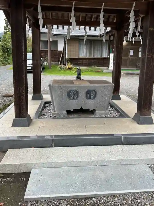 大間々神明宮の手水舎