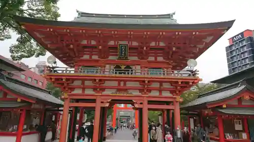 生田神社の山門・神門