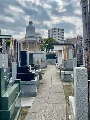 常光寺の{uncategorized: "未分類", other: "その他", undefined: "問題あり", building: "その他建物", grave: "お墓", sacred_gate: "鳥居", guardian: "狛犬", statue: "像", buddha: "仏像", history: "歴史", nature: "自然", garden: "庭園", animal: "動物", pagoda: "塔", temizu: "手水舎", mountain_gate: "山門・神門", sanctuary: "本殿・本堂", subordinate: "末社・摂社", art: "芸術", scenery: "景色", jizo: "地蔵", ema: "絵馬", goshuin: "御朱印", omikuji: "おみくじ", items: "授与品その他", amulet: "お守り", goshuincho: "御朱印帳", eats: "食事", festival: "お祭り", votive_dance: "神楽", shichigosan: "七五三参", wedding: "結婚式", experience: "体験その他", initially: "初詣", around: "周辺", anti_infection: "感染症対策"}