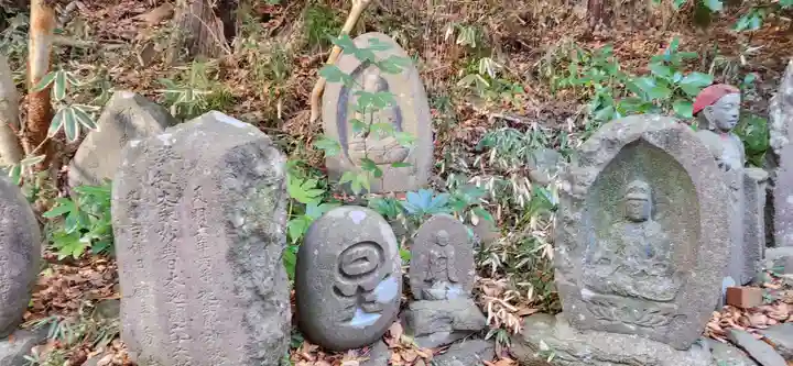 大崎八幡宮の像