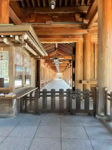橿原神宮の{uncategorized: "未分類", other: "その他", undefined: "問題あり", building: "その他建物", grave: "お墓", sacred_gate: "鳥居", guardian: "狛犬", statue: "像", buddha: "仏像", history: "歴史", nature: "自然", garden: "庭園", animal: "動物", pagoda: "塔", temizu: "手水舎", mountain_gate: "山門・神門", sanctuary: "本殿・本堂", subordinate: "末社・摂社", art: "芸術", scenery: "景色", jizo: "地蔵", ema: "絵馬", goshuin: "御朱印", omikuji: "おみくじ", items: "授与品その他", amulet: "お守り", goshuincho: "御朱印帳", eats: "食事", festival: "お祭り", votive_dance: "神楽", shichigosan: "七五三参", wedding: "結婚式", experience: "体験その他", initially: "初詣", around: "周辺", anti_infection: "感染症対策"}