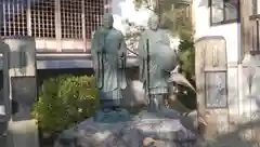 大林寺の像