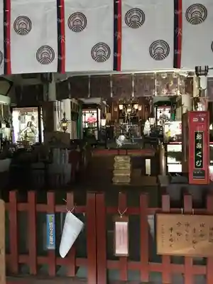 三崎稲荷神社の本殿・本堂