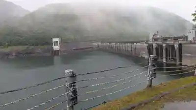 糠平電源神社の景色