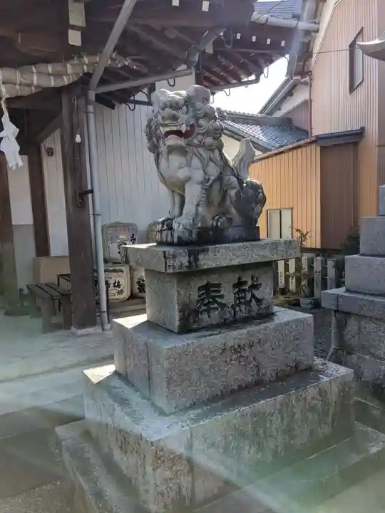 御嶽神社茅萱宮の狛犬