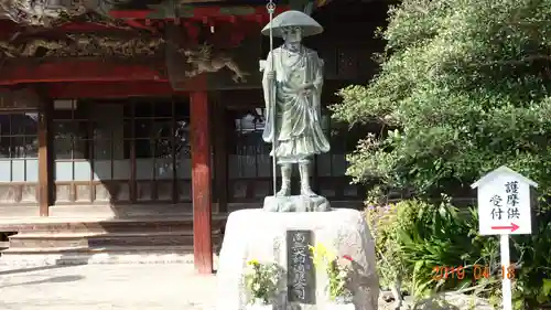 総願寺の像