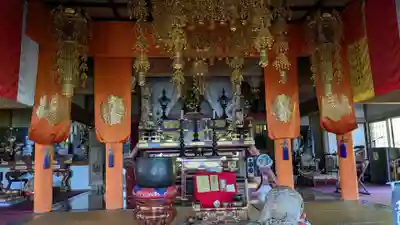 洞爺寺の本殿・本堂