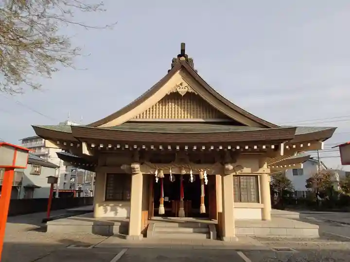 郡頭神社の本殿・本堂