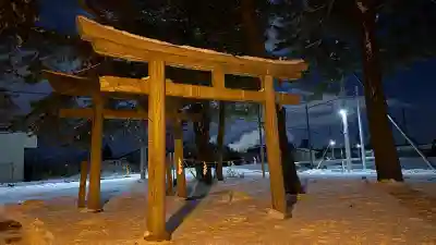三好八幡神社の{uncategorized: "未分類", other: "その他", undefined: "問題あり", building: "その他建物", grave: "お墓", sacred_gate: "鳥居", guardian: "狛犬", statue: "像", buddha: "仏像", history: "歴史", nature: "自然", garden: "庭園", animal: "動物", pagoda: "塔", temizu: "手水舎", mountain_gate: "山門・神門", sanctuary: "本殿・本堂", subordinate: "末社・摂社", art: "芸術", scenery: "景色", jizo: "地蔵", ema: "絵馬", goshuin: "御朱印", omikuji: "おみくじ", items: "授与品その他", amulet: "お守り", goshuincho: "御朱印帳", eats: "食事", festival: "お祭り", votive_dance: "神楽", shichigosan: "七五三参", wedding: "結婚式", experience: "体験その他", initially: "初詣", around: "周辺", anti_infection: "感染症対策"}