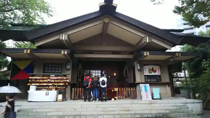 東郷神社の本殿・本堂