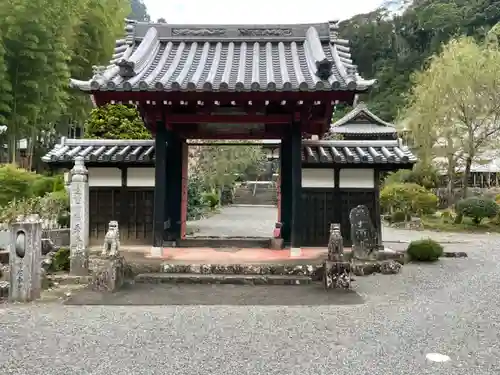 玖延寺の山門