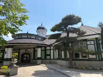 新潟縣護國神社の{uncategorized: "未分類", other: "その他", undefined: "問題あり", building: "その他建物", grave: "お墓", sacred_gate: "鳥居", guardian: "狛犬", statue: "像", buddha: "仏像", history: "歴史", nature: "自然", garden: "庭園", animal: "動物", pagoda: "塔", temizu: "手水舎", mountain_gate: "山門・神門", sanctuary: "本殿・本堂", subordinate: "末社・摂社", art: "芸術", scenery: "景色", jizo: "地蔵", ema: "絵馬", goshuin: "御朱印", omikuji: "おみくじ", items: "授与品その他", amulet: "お守り", goshuincho: "御朱印帳", eats: "食事", festival: "お祭り", votive_dance: "神楽", shichigosan: "七五三参", wedding: "結婚式", experience: "体験その他", initially: "初詣", around: "周辺", anti_infection: "感染症対策"}