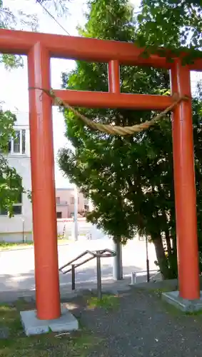 真駒内神社の鳥居