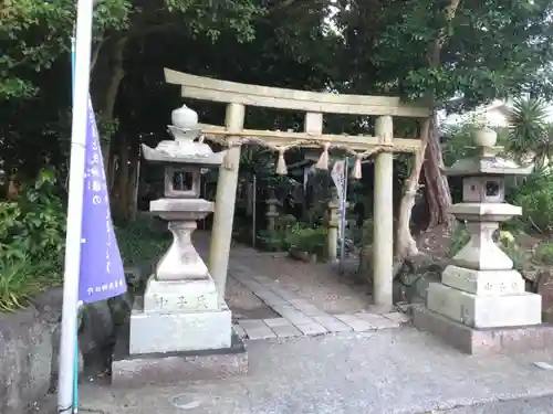 平群坐紀氏神社の鳥居