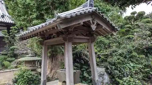 本蓮寺の手水舎