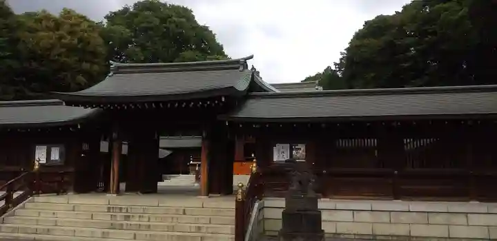井草八幡宮の山門・神門