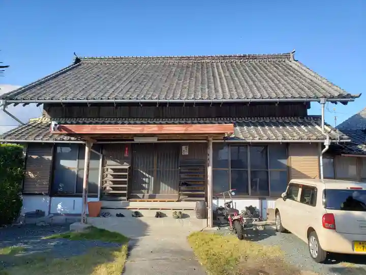 治寶山 浄泉寺の本殿・本堂