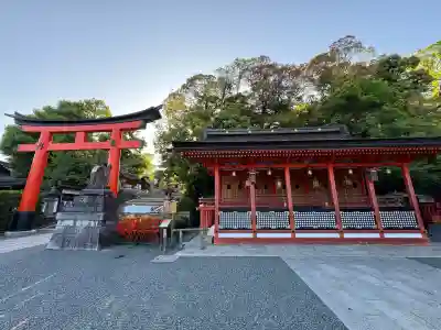 伏見稲荷大社の{uncategorized: "未分類", other: "その他", undefined: "問題あり", building: "その他建物", grave: "お墓", sacred_gate: "鳥居", guardian: "狛犬", statue: "像", buddha: "仏像", history: "歴史", nature: "自然", garden: "庭園", animal: "動物", pagoda: "塔", temizu: "手水舎", mountain_gate: "山門・神門", sanctuary: "本殿・本堂", subordinate: "末社・摂社", art: "芸術", scenery: "景色", jizo: "地蔵", ema: "絵馬", goshuin: "御朱印", omikuji: "おみくじ", items: "授与品その他", amulet: "お守り", goshuincho: "御朱印帳", eats: "食事", festival: "お祭り", votive_dance: "神楽", shichigosan: "七五三参", wedding: "結婚式", experience: "体験その他", initially: "初詣", around: "周辺", anti_infection: "感染症対策"}
