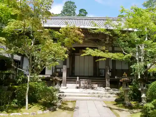 西明寺の本殿・本堂