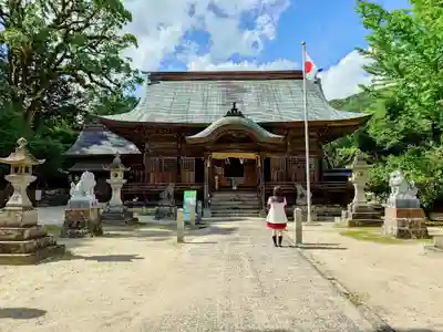 與止日女神社の本殿・本堂