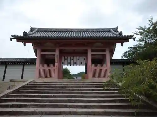 仁和寺の山門