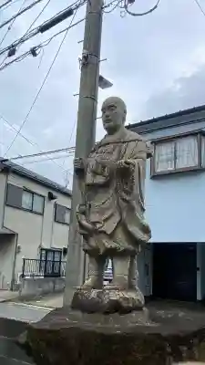 天徳寺の{uncategorized: "未分類", other: "その他", undefined: "問題あり", building: "その他建物", grave: "お墓", sacred_gate: "鳥居", guardian: "狛犬", statue: "像", buddha: "仏像", history: "歴史", nature: "自然", garden: "庭園", animal: "動物", pagoda: "塔", temizu: "手水舎", mountain_gate: "山門・神門", sanctuary: "本殿・本堂", subordinate: "末社・摂社", art: "芸術", scenery: "景色", jizo: "地蔵", ema: "絵馬", goshuin: "御朱印", omikuji: "おみくじ", items: "授与品その他", amulet: "お守り", goshuincho: "御朱印帳", eats: "食事", festival: "お祭り", votive_dance: "神楽", shichigosan: "七五三参", wedding: "結婚式", experience: "体験その他", initially: "初詣", around: "周辺", anti_infection: "感染症対策"}