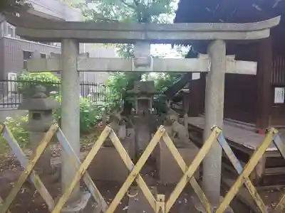 瀧泉寺(目黒不動尊)の鳥居