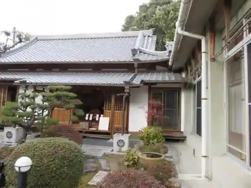 法華院の本殿・本堂