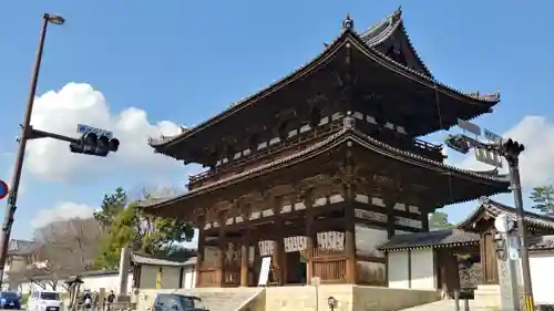 仁和寺の山門