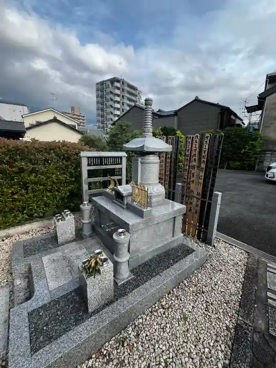 萬年寺(万年寺)の{uncategorized: "未分類", other: "その他", undefined: "問題あり", building: "その他建物", grave: "お墓", sacred_gate: "鳥居", guardian: "狛犬", statue: "像", buddha: "仏像", history: "歴史", nature: "自然", garden: "庭園", animal: "動物", pagoda: "塔", temizu: "手水舎", mountain_gate: "山門・神門", sanctuary: "本殿・本堂", subordinate: "末社・摂社", art: "芸術", scenery: "景色", jizo: "地蔵", ema: "絵馬", goshuin: "御朱印", omikuji: "おみくじ", items: "授与品その他", amulet: "お守り", goshuincho: "御朱印帳", eats: "食事", festival: "お祭り", votive_dance: "神楽", shichigosan: "七五三参", wedding: "結婚式", experience: "体験その他", initially: "初詣", around: "周辺", anti_infection: "感染症対策"}