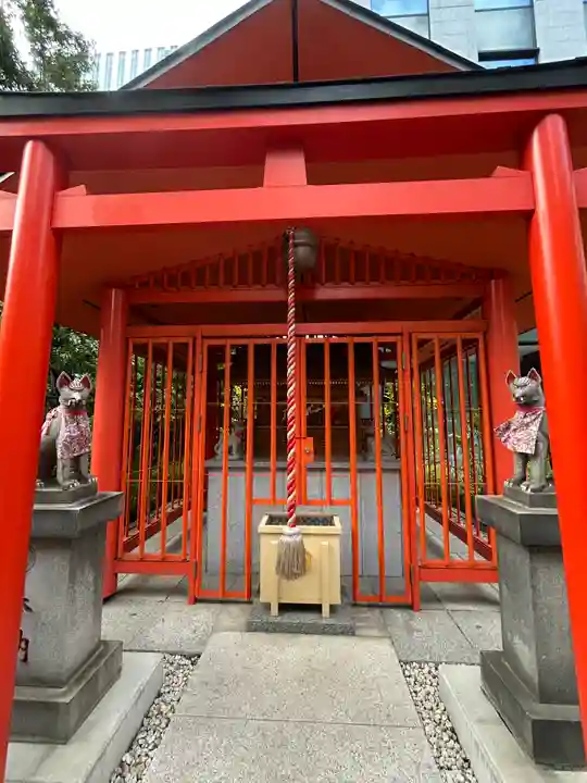 金綱稲荷神社の本殿・本堂