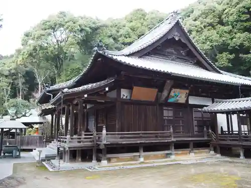 瑜伽山蓮台寺の本殿