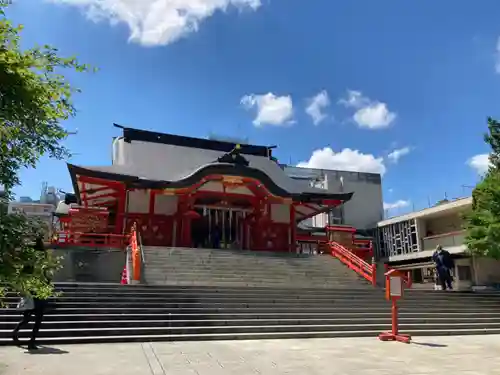 花園神社の本殿・本堂