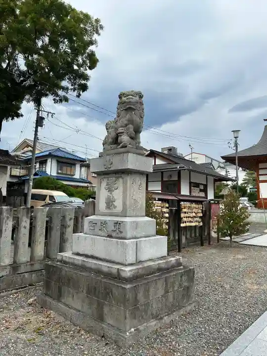 武井神社の狛犬