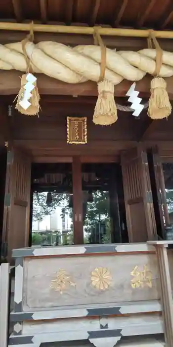 倉見神社の本殿