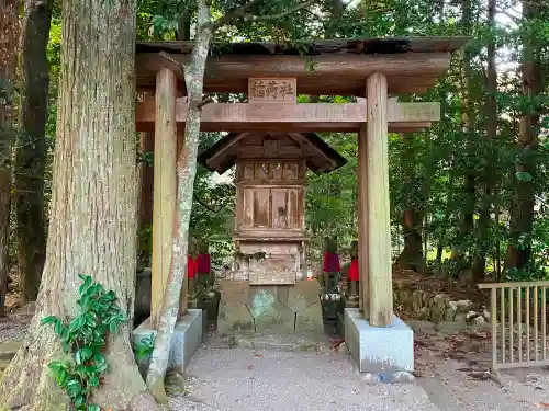 須佐神社の末社