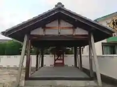 祠の建物その他