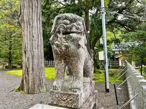 彌美神社の狛犬