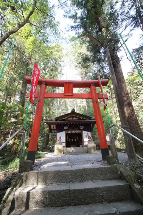 宝登山神社の末社・摂社