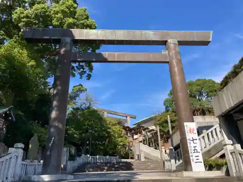 伊勢山皇大神宮の鳥居